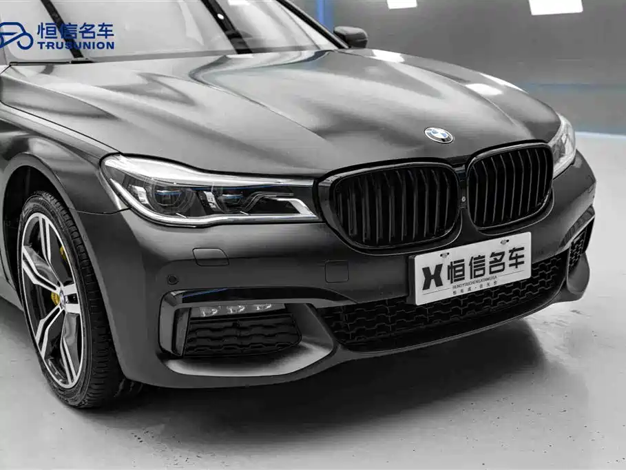 BMW 7 Series 2018 — фото 9