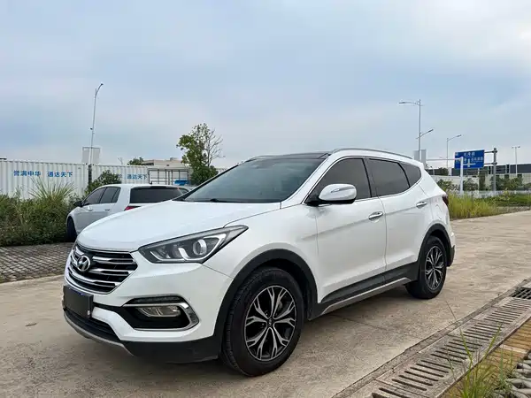 Hyundai Santa Fe 2017