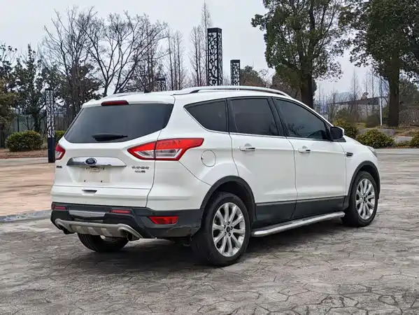 Ford Kuga 2015