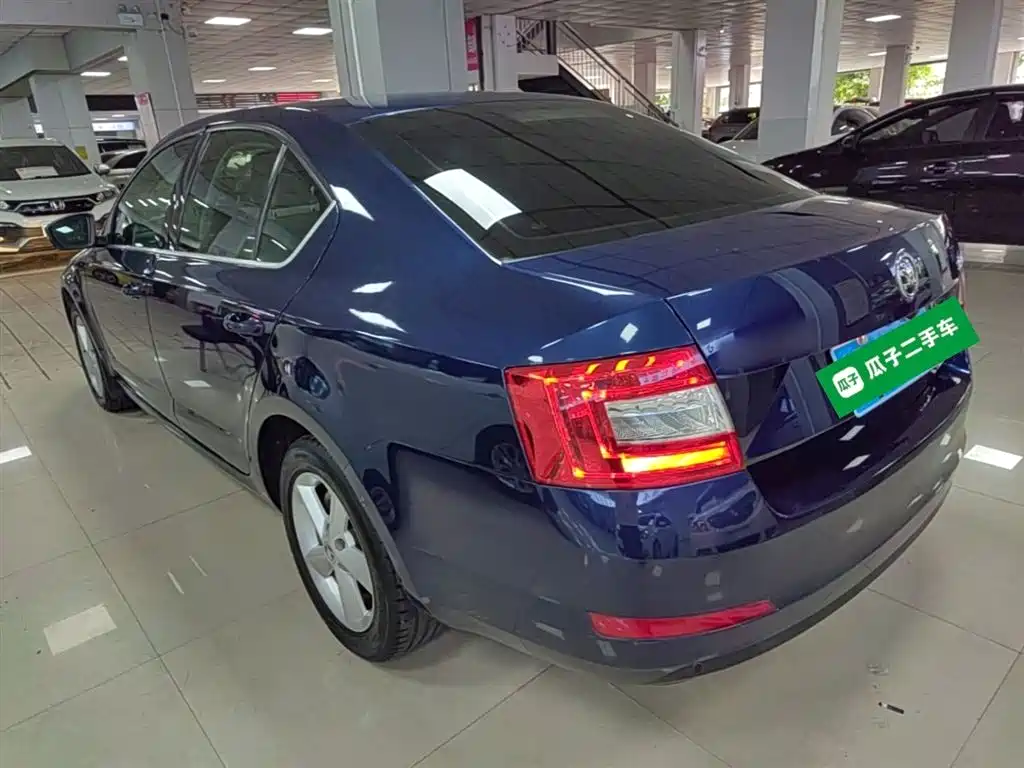 Skoda Octavia 2014 — фото 5
