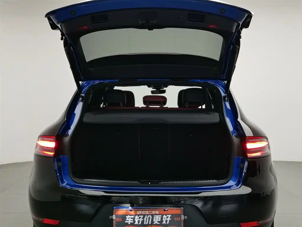 Porsche Macan 2021 — фото 16