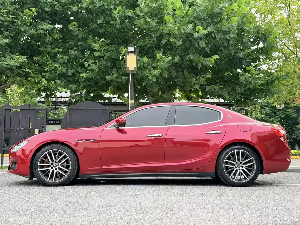 Maserati Ghibli 2018 — фото 3