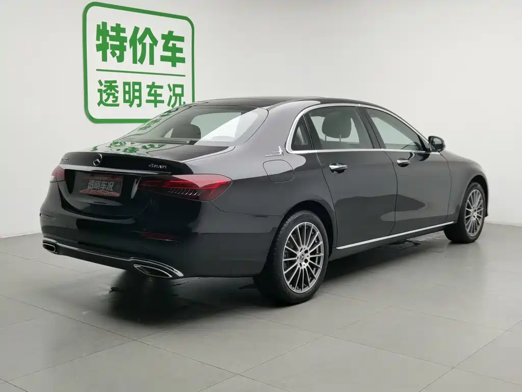 Mercedes-Benz E-Class 2022