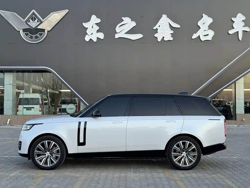 Land Rover Range Rover 2025 — фото 9