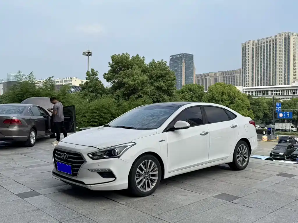 Hyundai Mistra 2017 — фото 1
