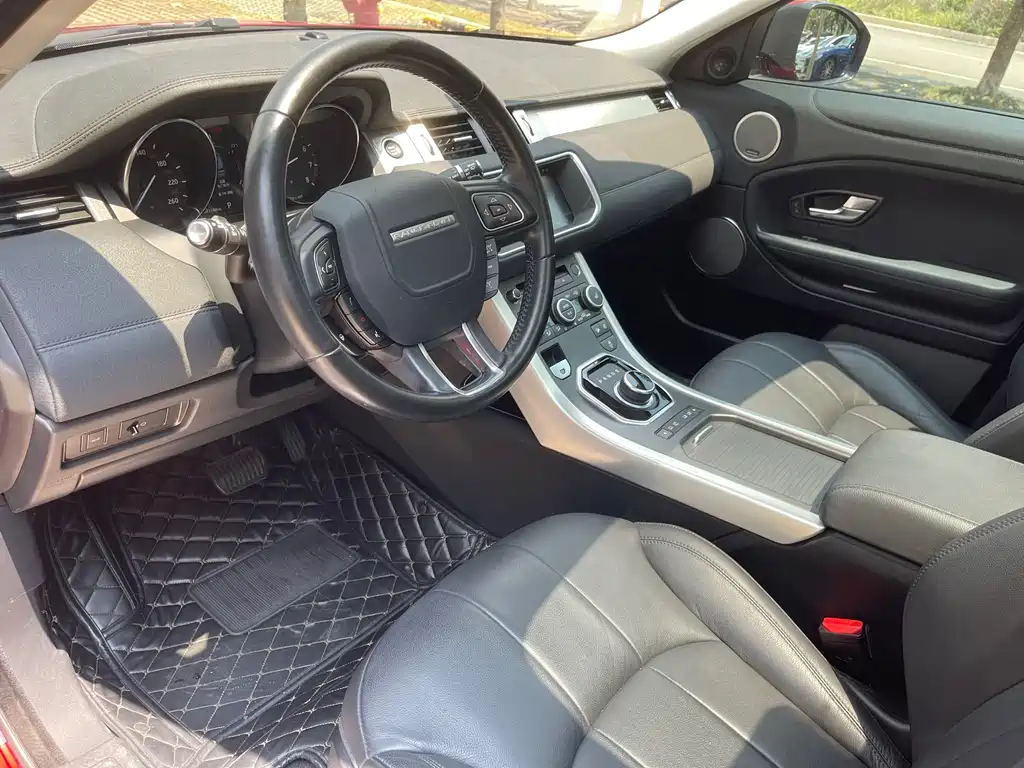Land Rover Evoque 2018 — фото 12