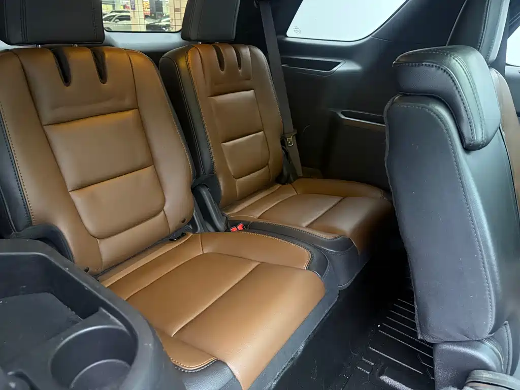 Ford Explorer 2013 — фото 12