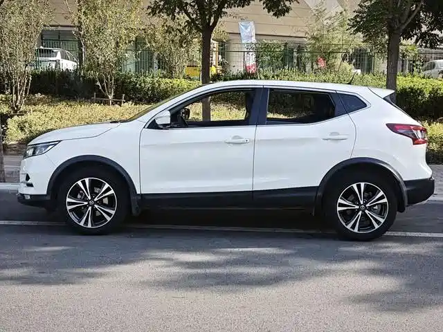 Nissan Qashqai 2021 — фото 9