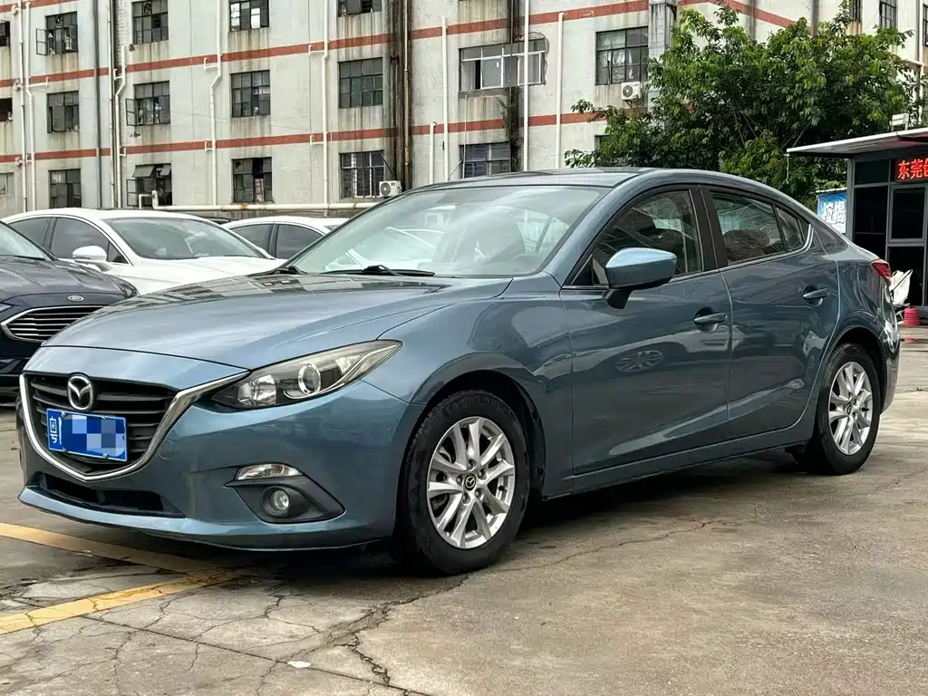 Mazda 3 Axela 2016 — фото 1