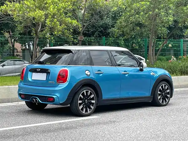 MINI 2015