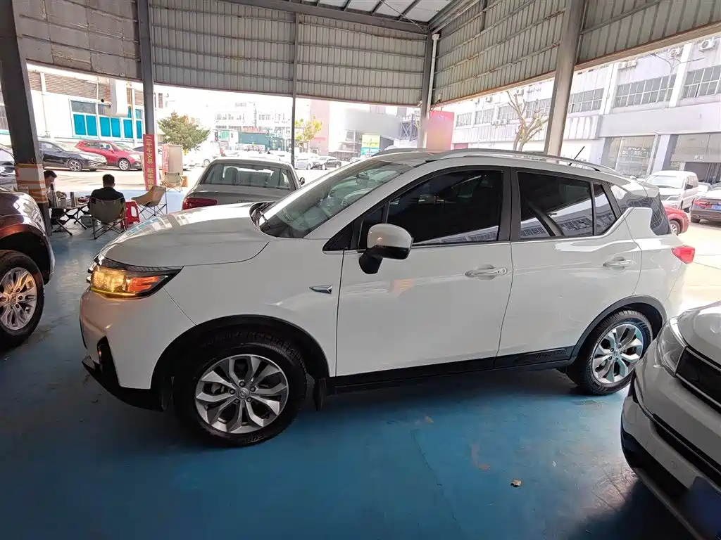 GAC Motor Trumpchi GS3 2019 — фото 21
