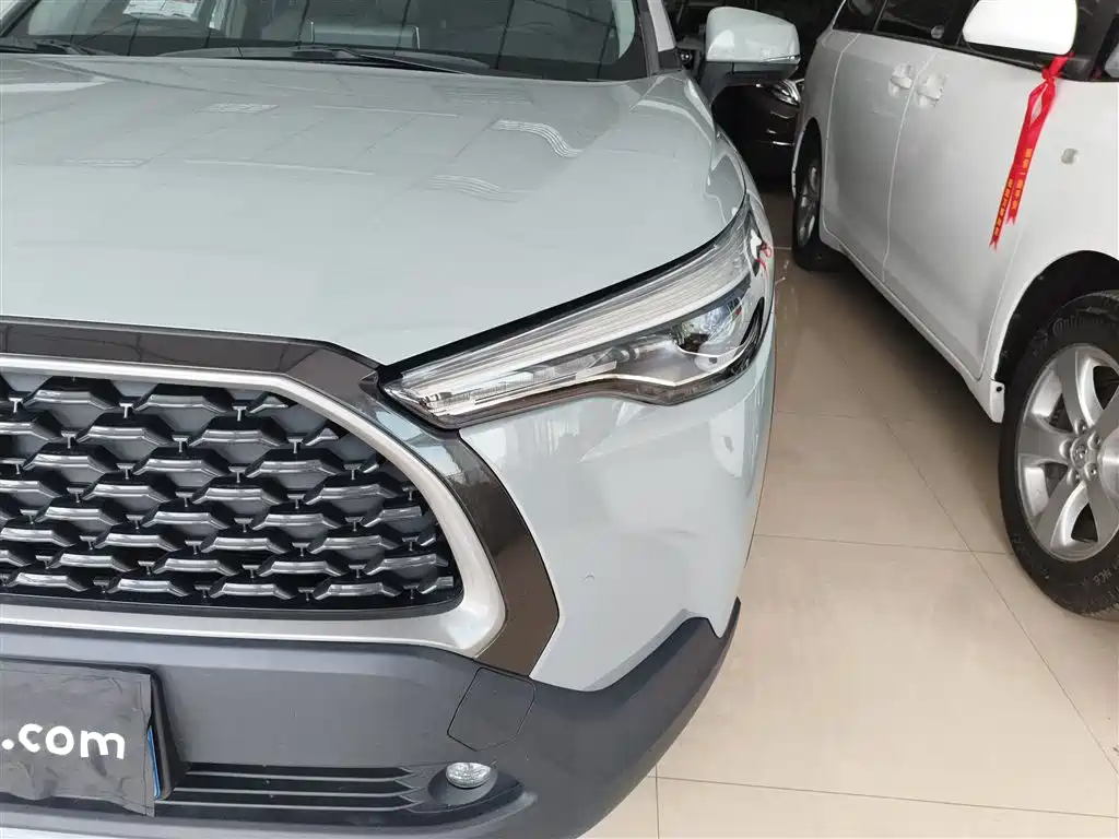 Toyota Corolla Cross 2022 — фото 14