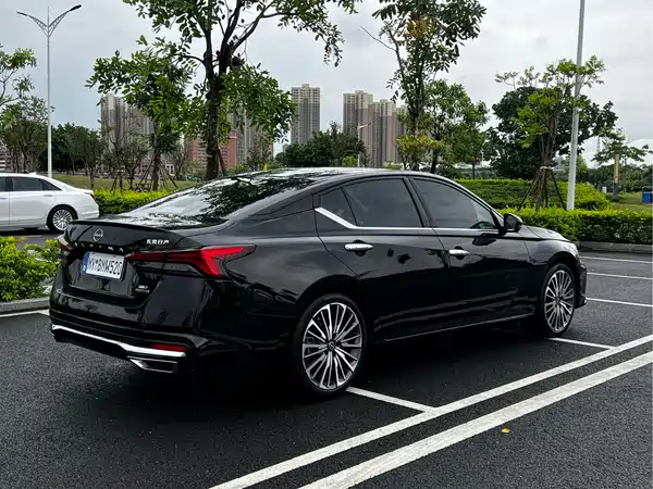 Nissan Teana 2022