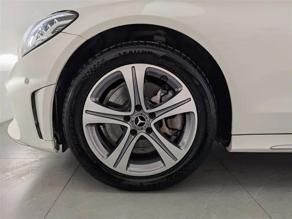 Mercedes-Benz C-Class 2019 — фото 17