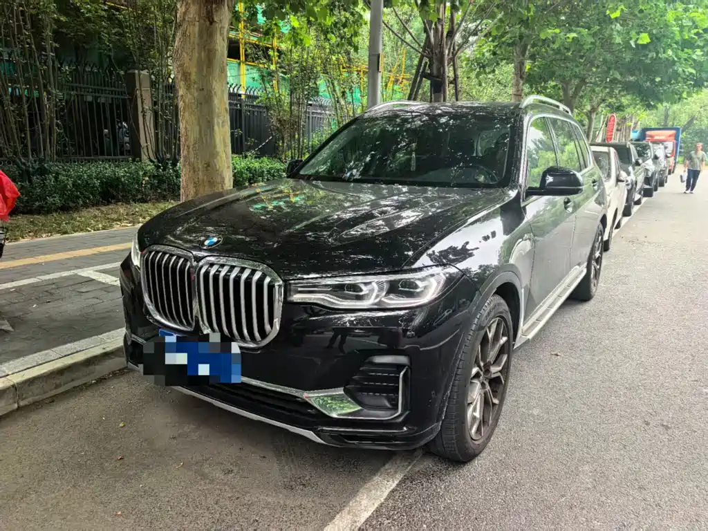 BMW X7 2022