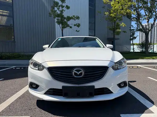 Mazda Atenza 2015