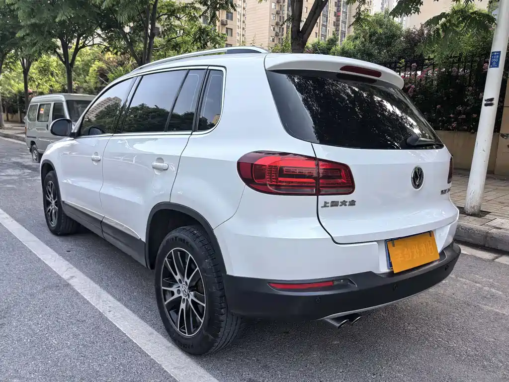 Volkswagen Tiguan 2015 — фото 8