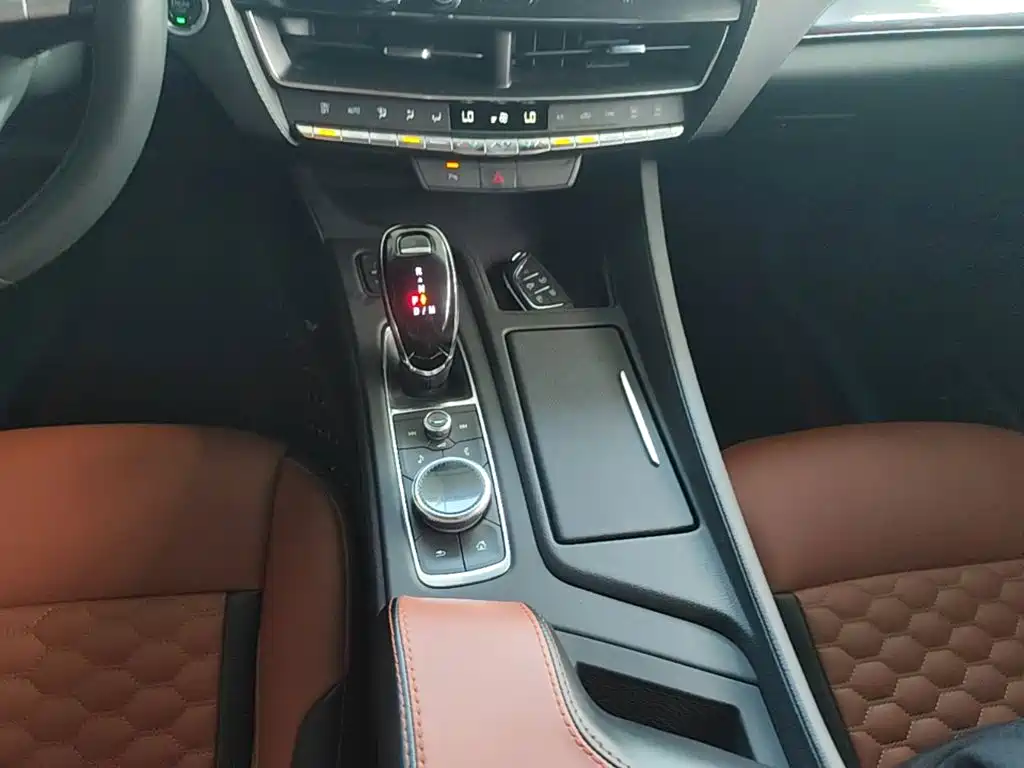 Cadillac CT5 2020 — фото 14