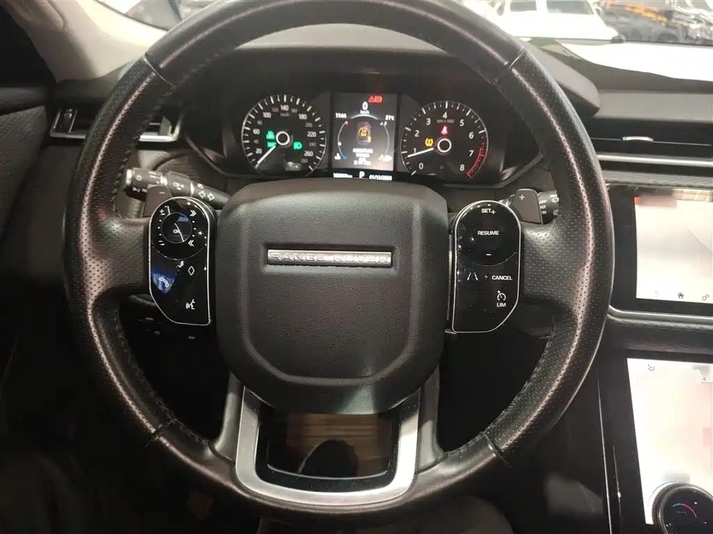 Land Rover Velar 2018 — фото 11