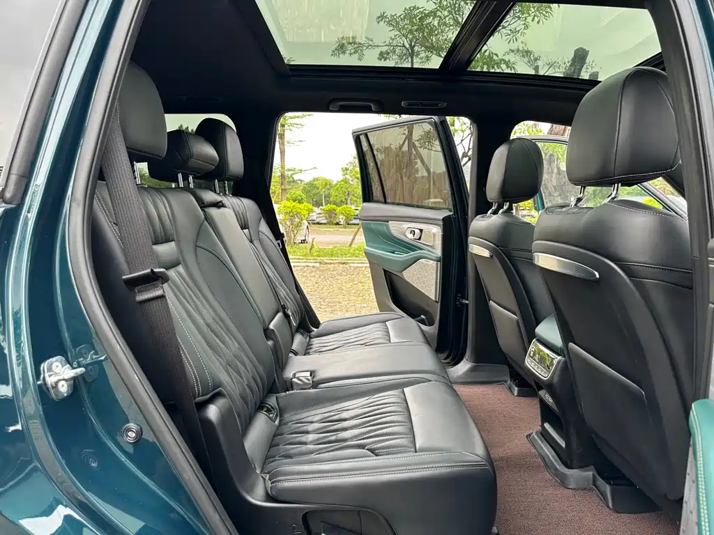 GAC Motor Trumpchi GS8 2022 — фото 12
