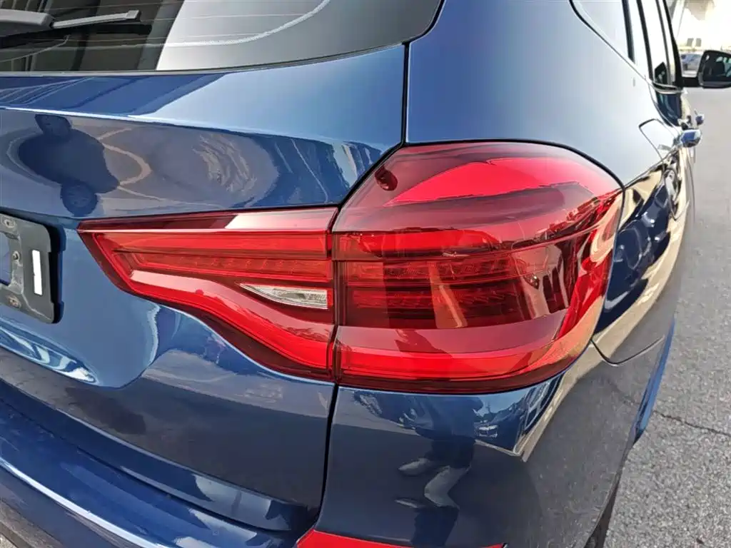 BMW X3 2018 — фото 8