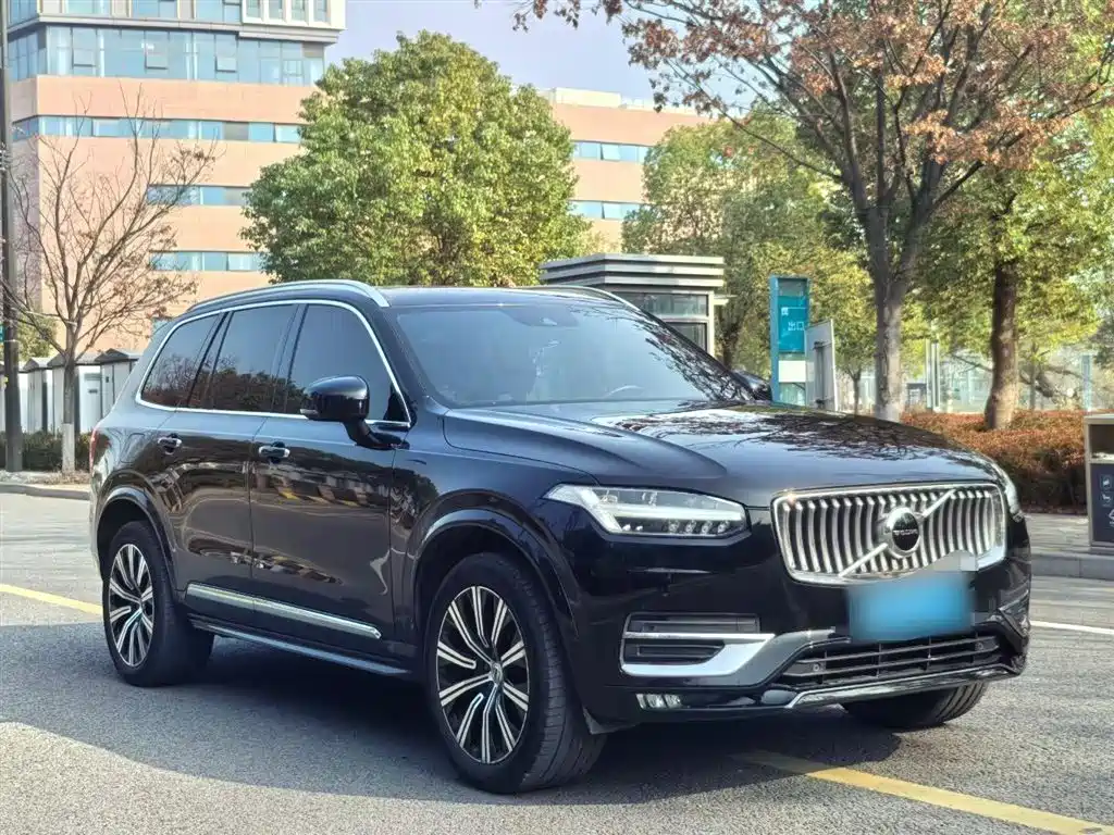 Volvo XC90 2021 — фото 13