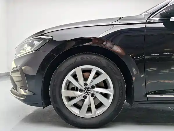 Volkswagen Passat 2022