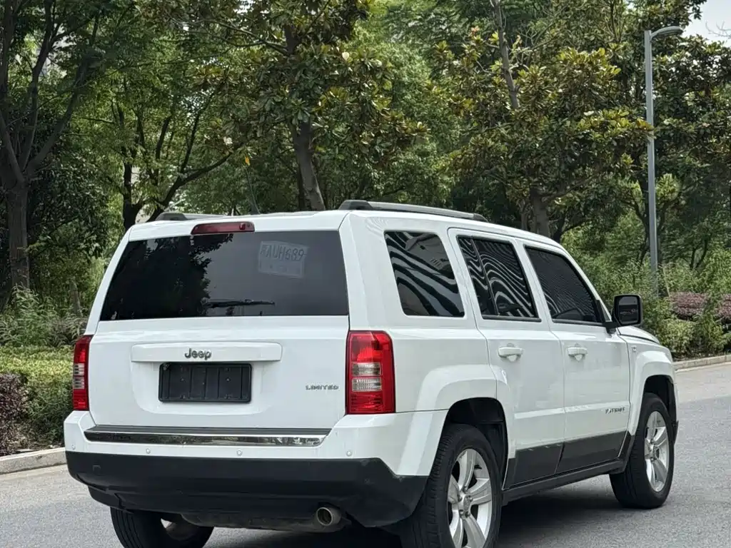 Jeep Patriot 2014 — фото 5
