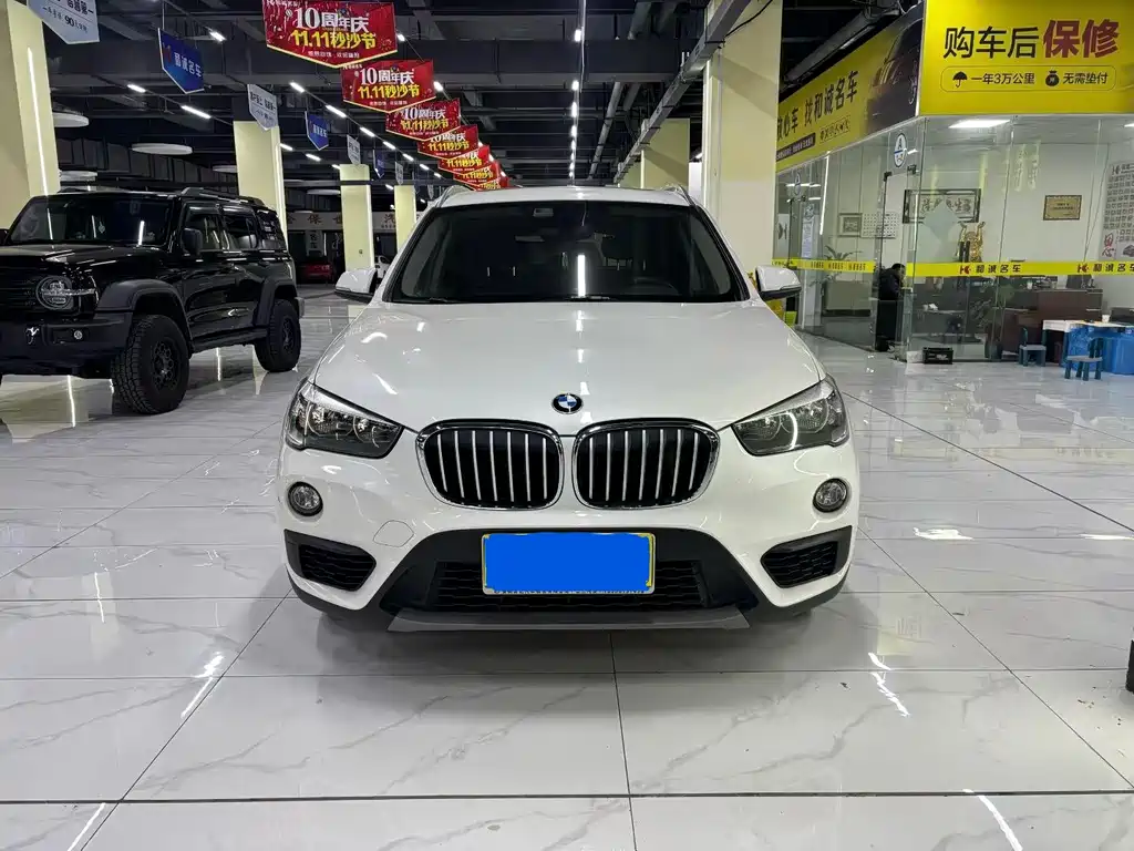 BMW X1 2017 — фото 1