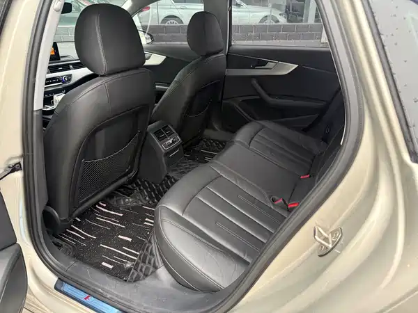 Audi A4L 2019
