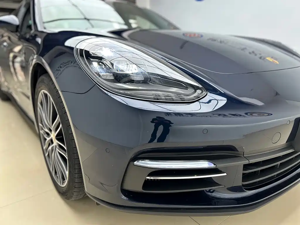 Porsche Panamera 2020 — фото 24