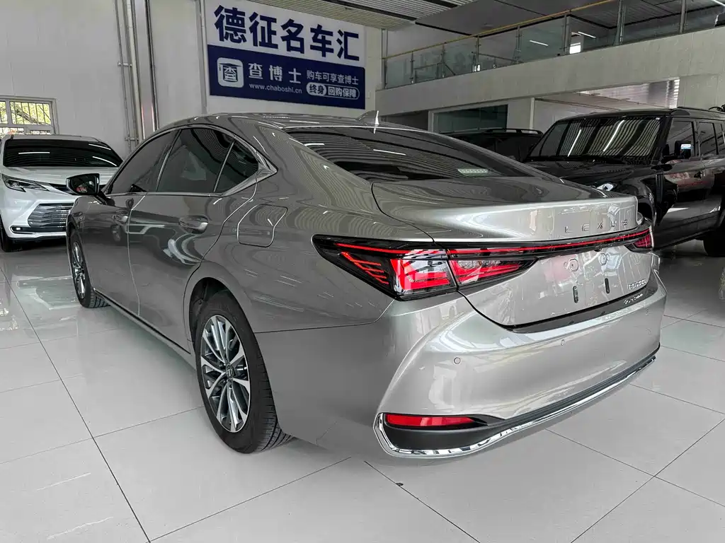 Lexus ES 2025 — фото 4