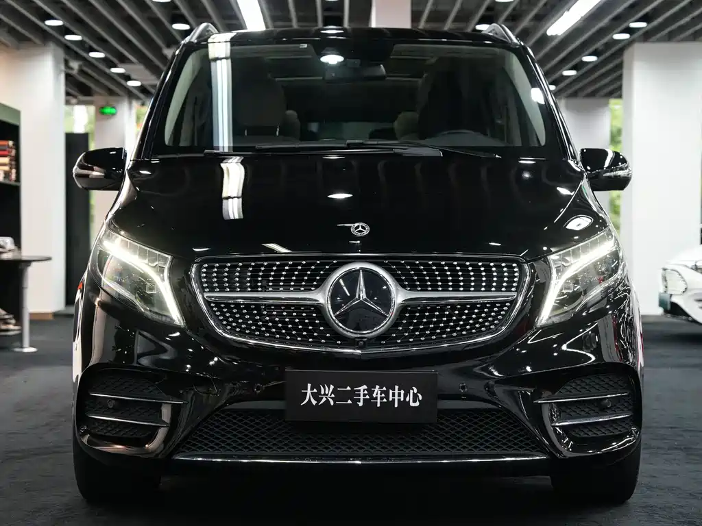 Mercedes-Benz V-Class 2021 — фото 2