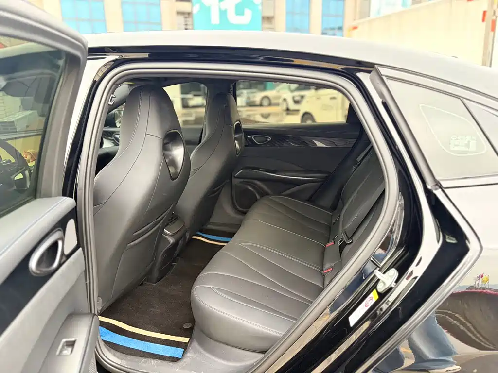 BYD Seal 2025 — фото 13