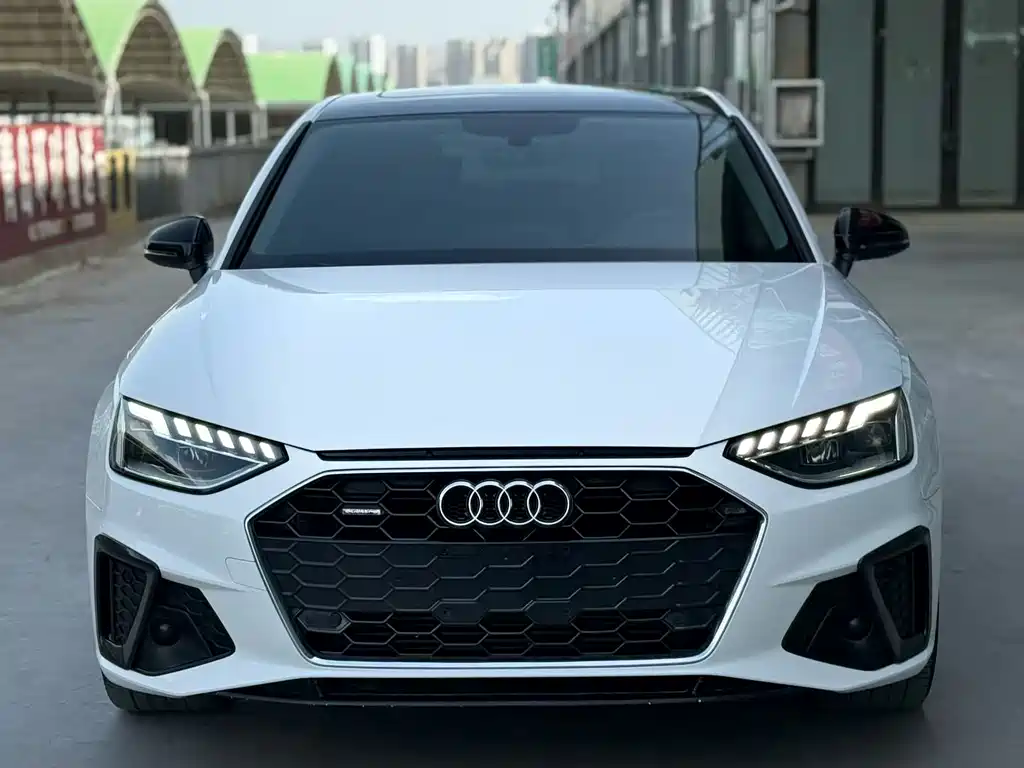Audi A4L 2021 — фото 2