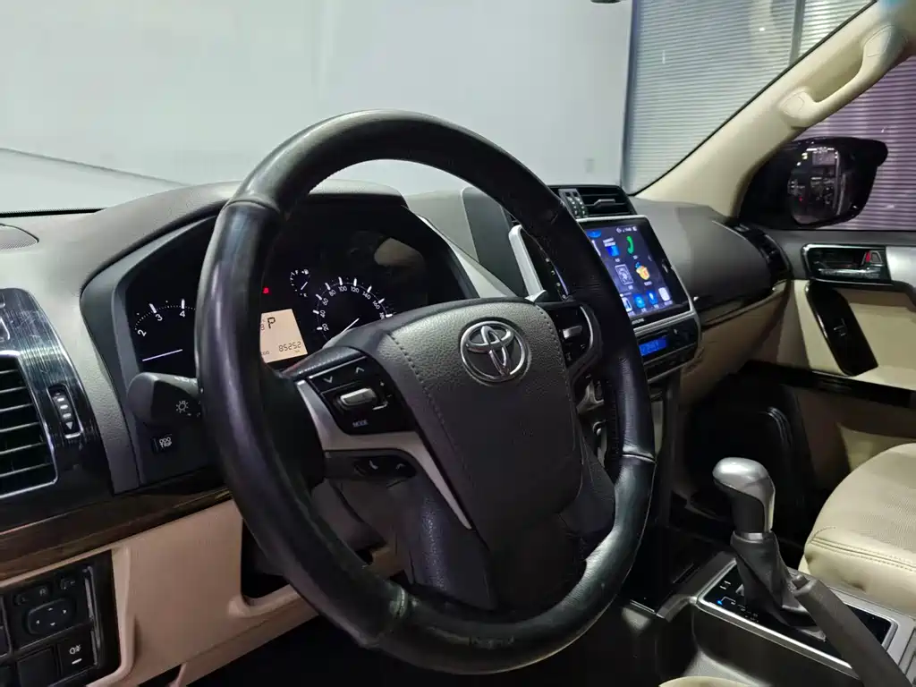 Toyota Prado 2019 — фото 8
