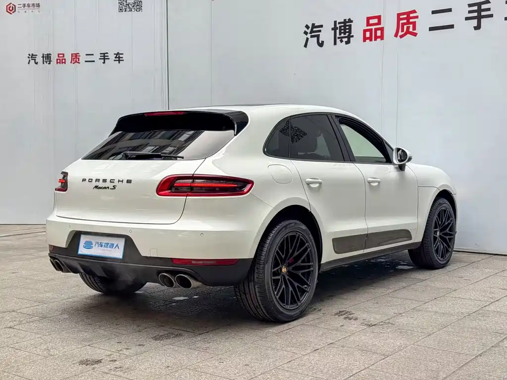 Porsche Macan 2015 — фото 13
