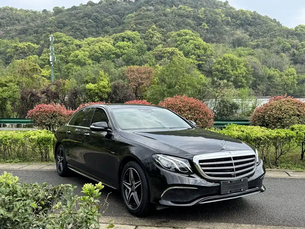 Mercedes-Benz E-Class 2020 — фото 3