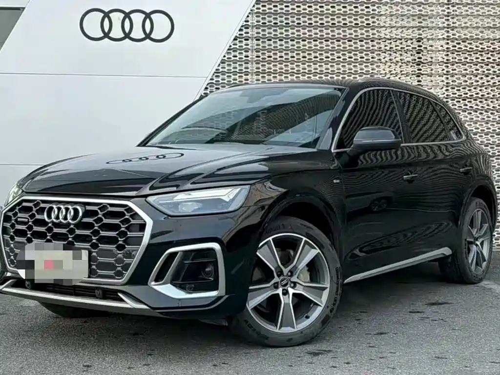 Audi Q5L 2023 — фото 1