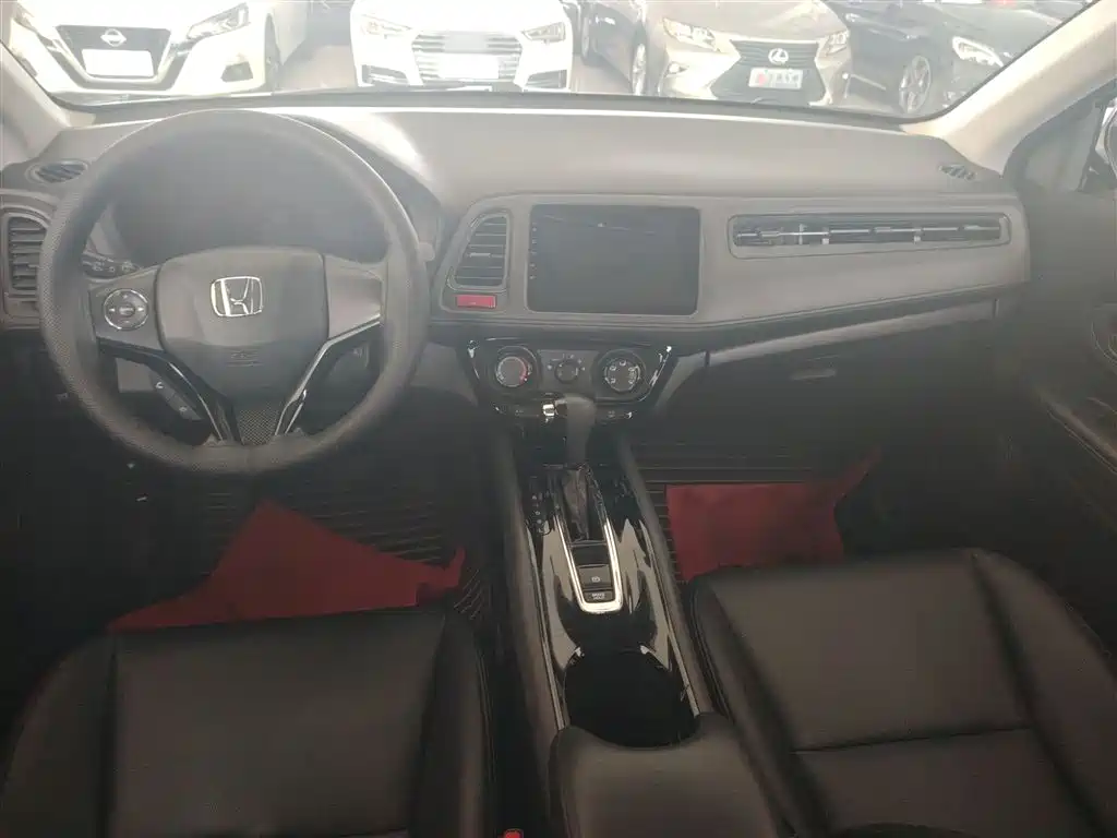 Honda Vezel 2017 — фото 10