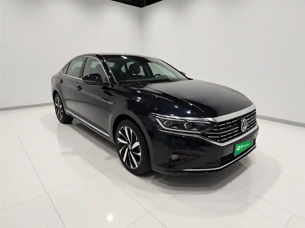 Volkswagen Passat 2023 — фото 7