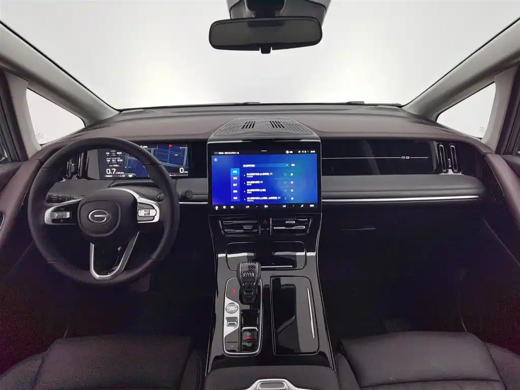 GAC Motor Trumpchi M8 2024 — фото 5