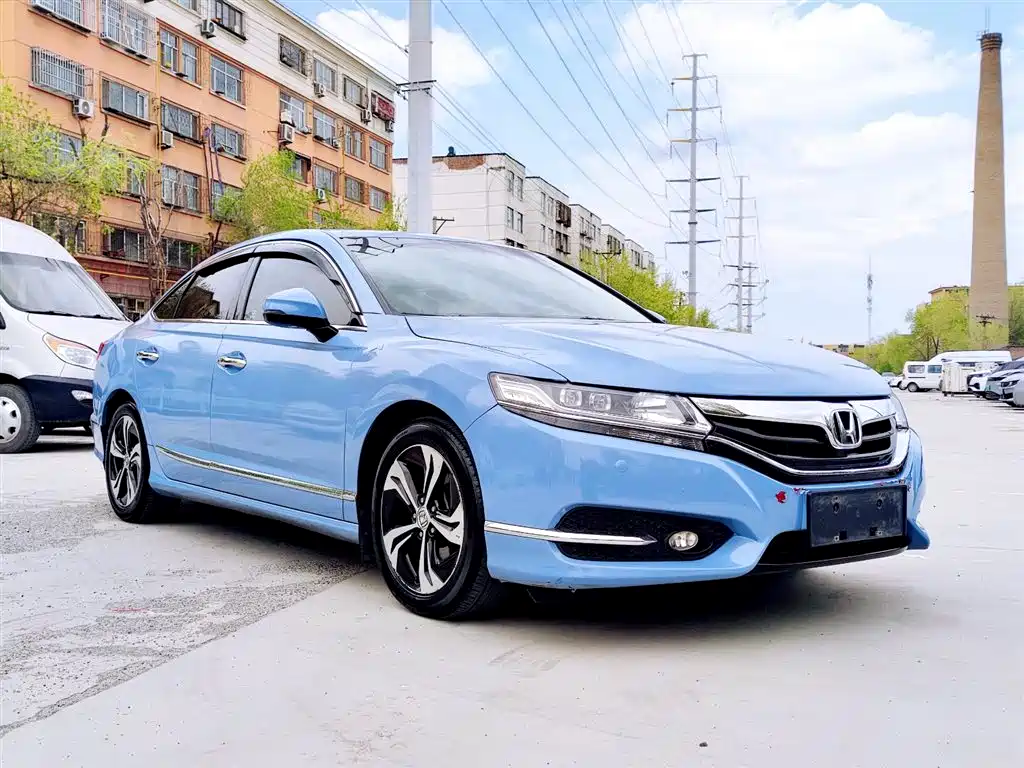 Honda Spirior 2016 — фото 3
