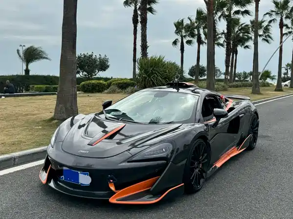 McLaren 570 2015