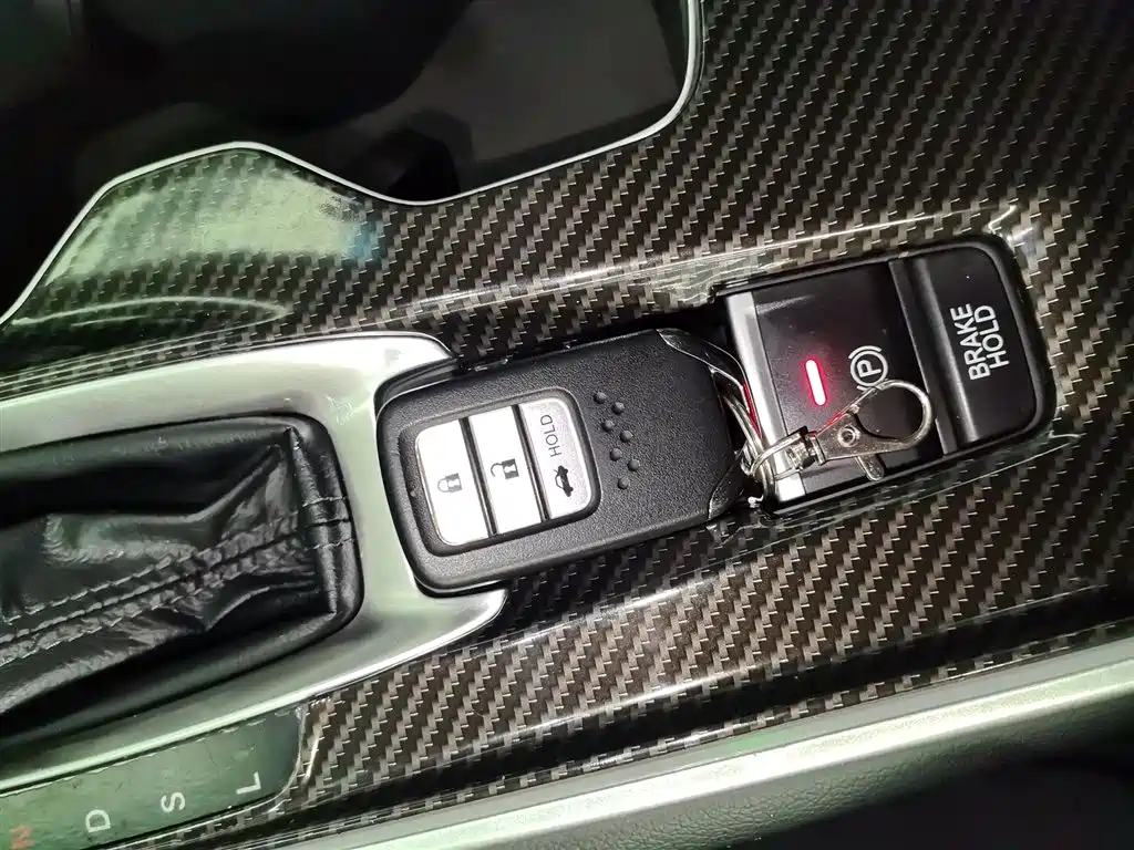 Honda Accord 2021 — фото 12