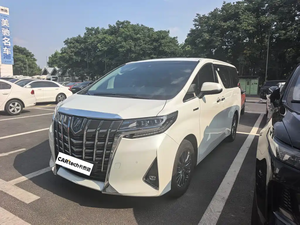 Toyota Alphard 2023