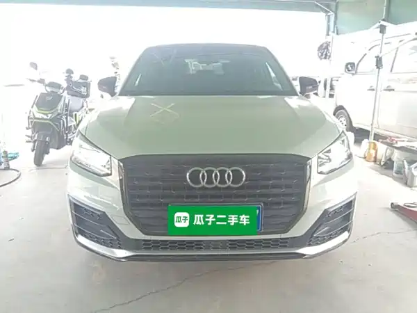 Audi Q2L 2018