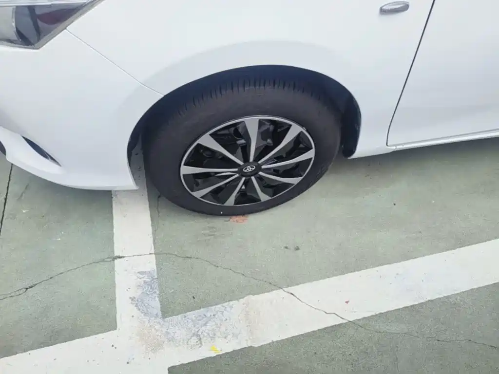 Toyota Vios 2015 — фото 23