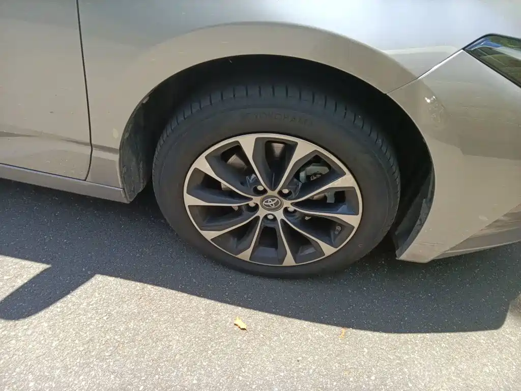 Toyota Avalon 2022 — фото 24