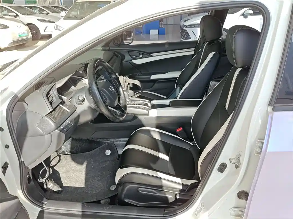 Honda Civic 2022 — фото 16